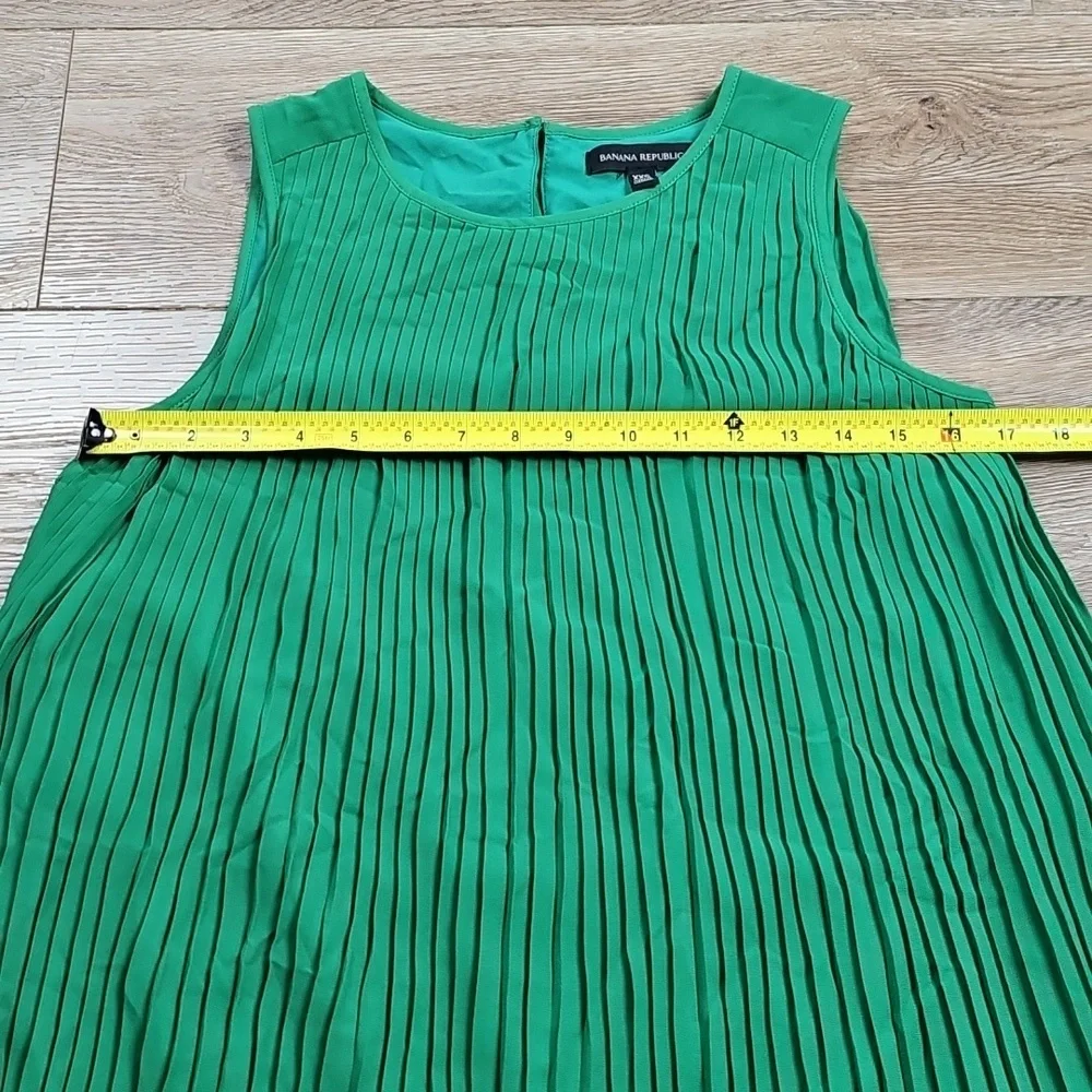 Banana Republic Forest Green Georgette Micro Pleated Sleeveless Mini Dress